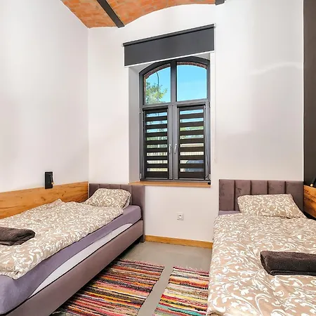 Ξενοδοχείο με διαμερίσματα Kilinskiego 3*